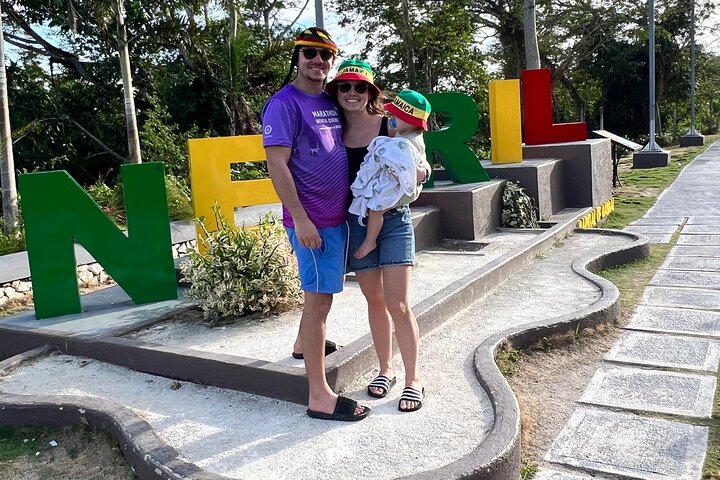 Private Tour for Negril Seven Miles Beach & Rick's Cafe Jamaica