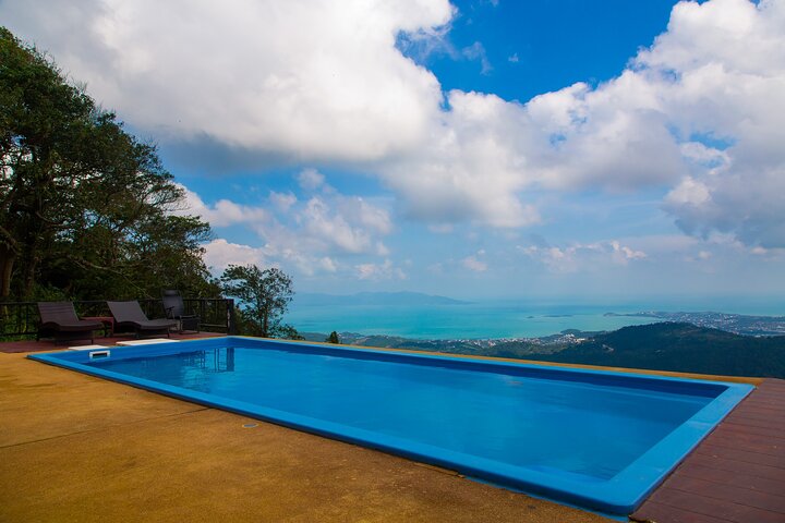 6 Hours Elephant Care and Jungle Tour by 4WD in Koh Samui