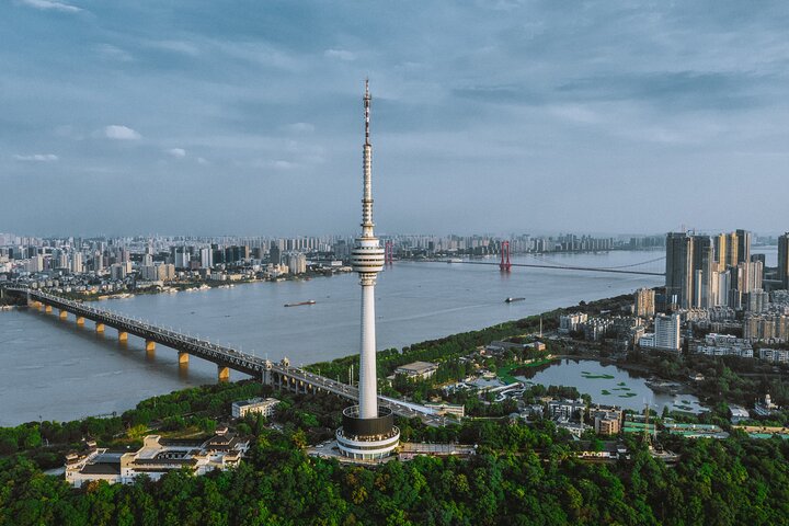 Sense-sational Wuhan (Guided Tour / Private Tour / City Tour)