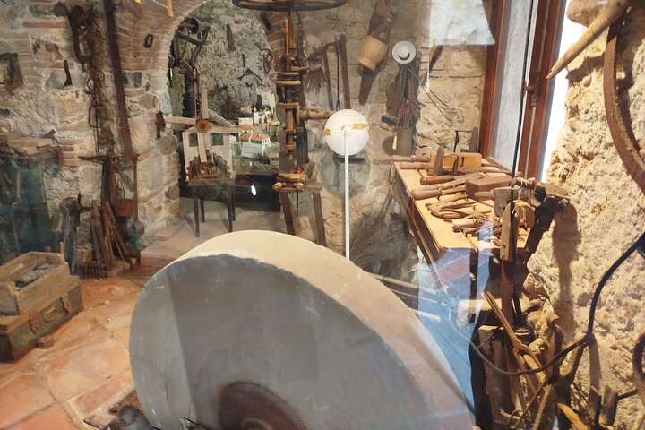 Roquebrune and Grimaldi Castle Walking Tour