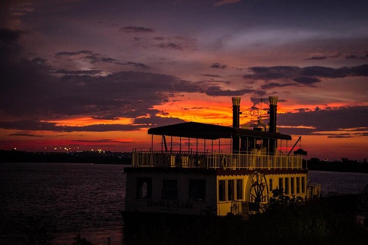 Missouri River Sunset Cruise Wednesday to Sunday
