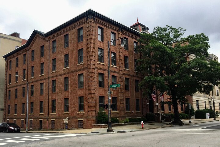 Raleigh North Carolina Scavenger Hunt Walking Tour and Game