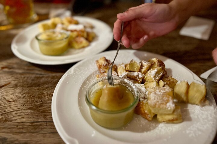 Munich Old Town Food Tour with 10+ Bavarian Specialties & Beers