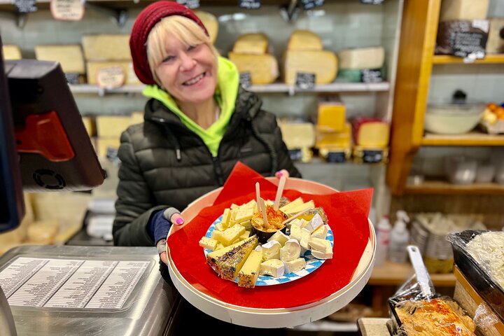 Munich Old Town Food Tour with 10+ Bavarian Specialties & Beers