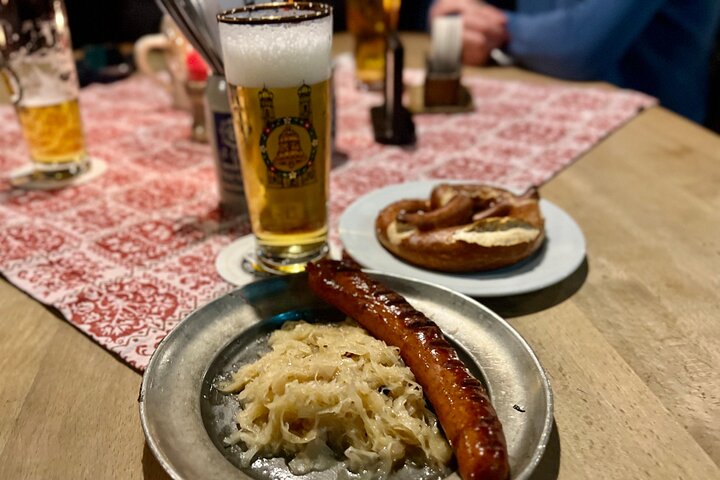 Munich Old Town Food Tour with 10+ Bavarian Specialties & Beers