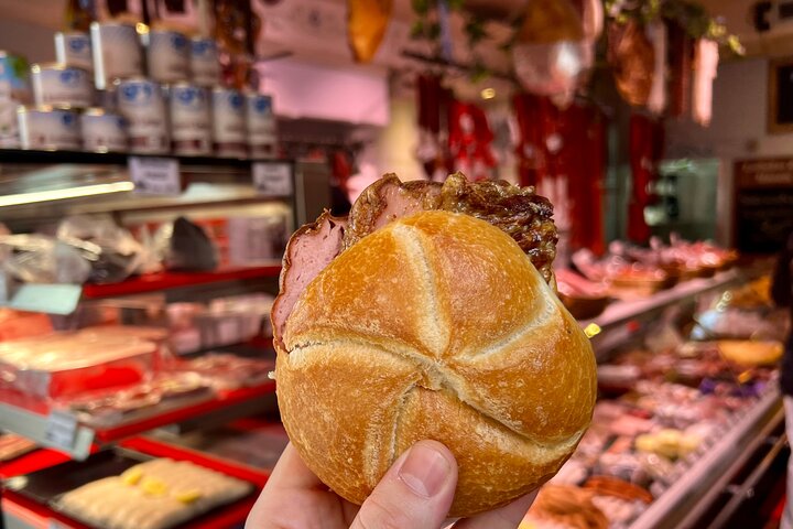 Munich Old Town Food Tour with 10+ Bavarian Specialties & Beers