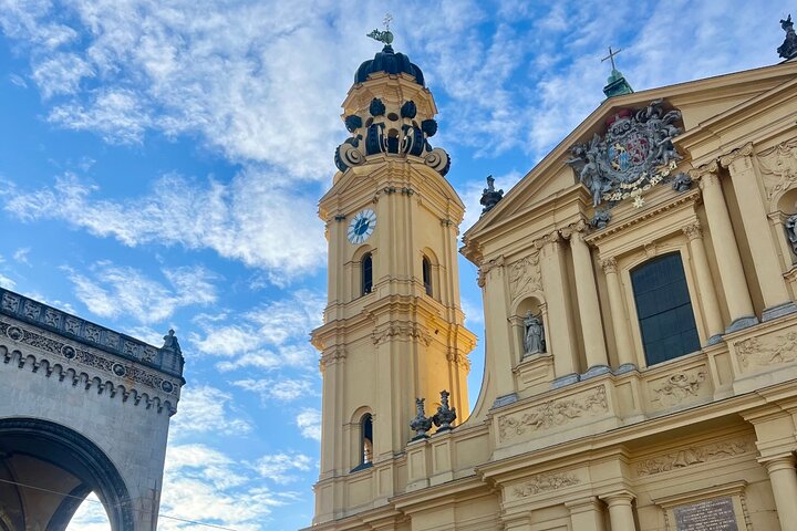 Munich Old Town Food Tour with 10+ Bavarian Specialties & Beers