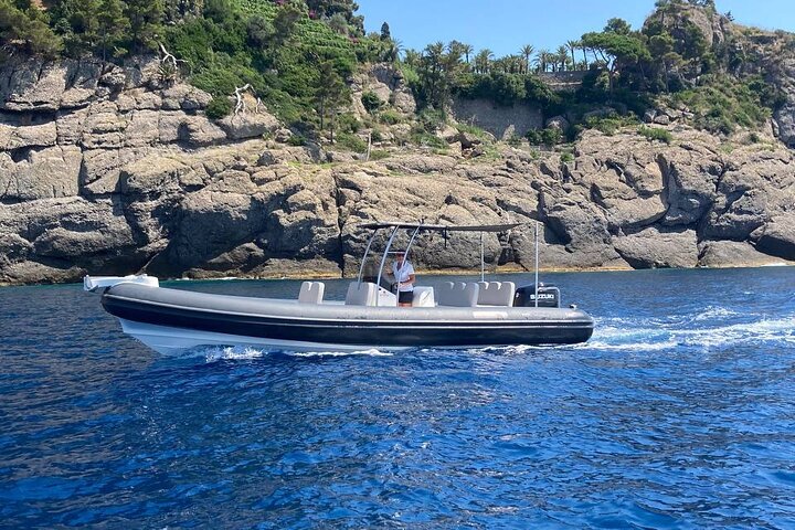 Boat Tour to Portofino and San Fruttuoso for Small Groups