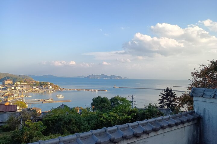 Tomonoura Hidden Gem Private Tour: Historic Seaside Japan