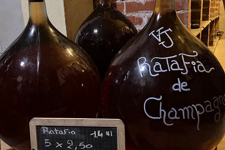 The Must-sees 3h30 from Epernay (Private Half day Champagne Tour)