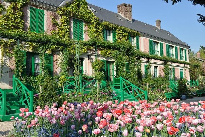 Rouen & Monet's Giverny Private Tour from Honfleur I Guide Option
