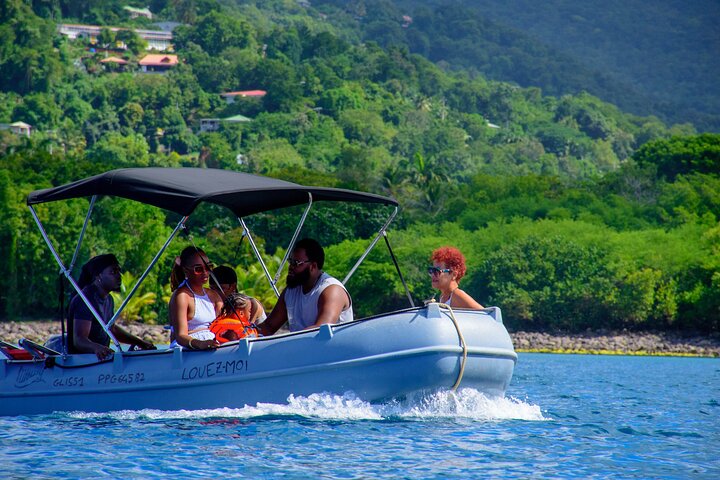 Boiling snorkeling boat rental in deshaies Guadeloupe