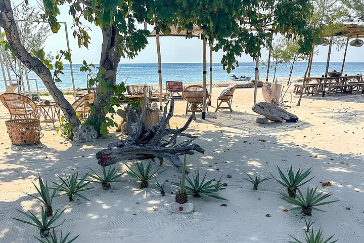 Gili Island Exclusive Private Snorkeling Underwater Escape