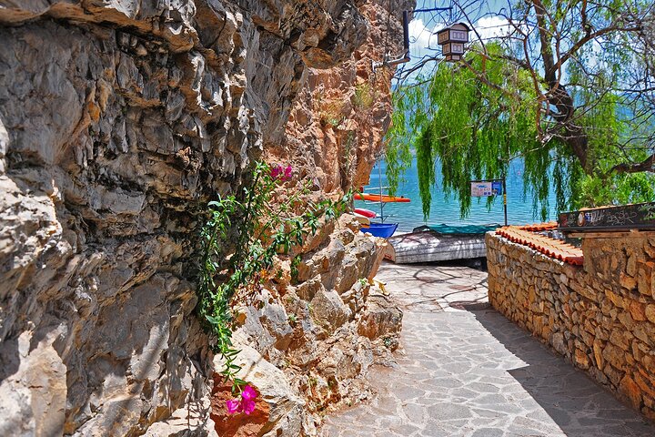 Lake Ohrid in a Day: Group Tour to the UNESCO City from Skopje
