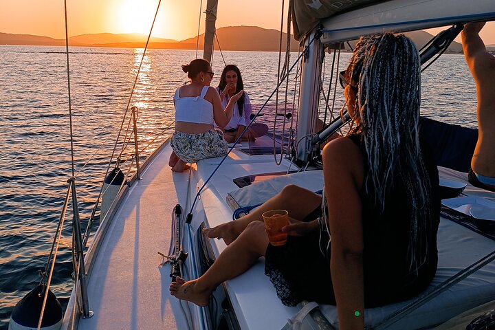 Sunset aperitif on a sailing boat in Alghero