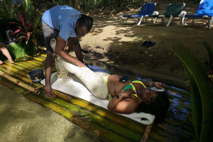 private Bamboo river rafting in ocho rios with transportation