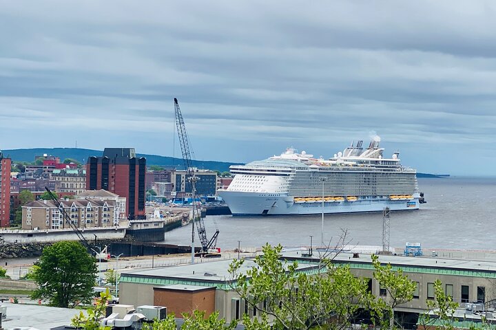 Private Bay of Fundy & City sightseeing (Saint John, NB)