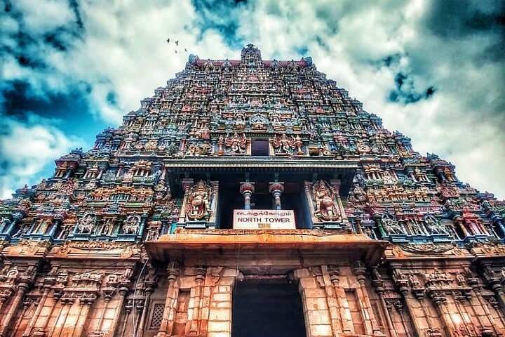 Madurai Walks : City Highlights Temple and Market Tour