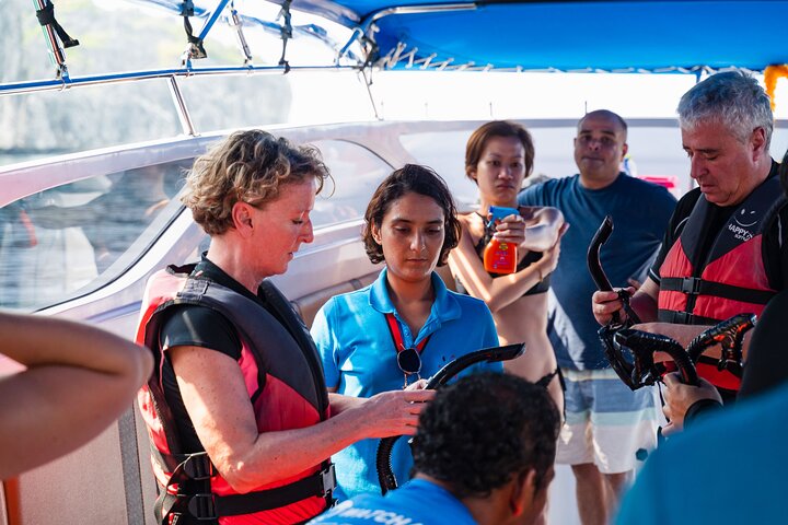 Koh Tao and Koh Nang Yuan VIP Small Group Tour