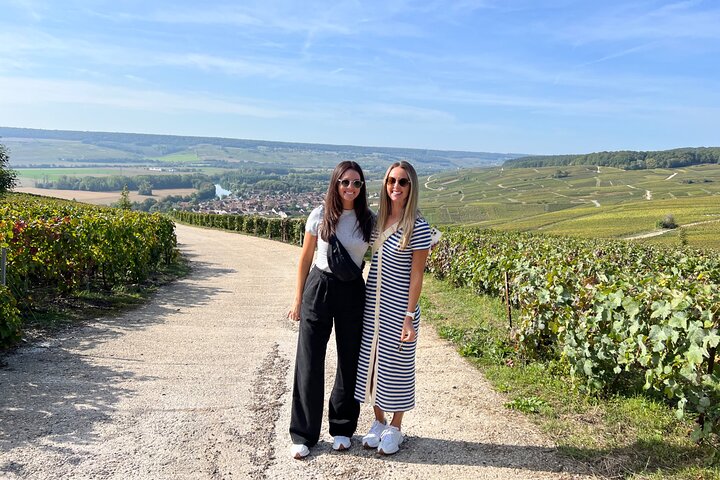 Gold Champagne Experience from Epernay (Private Full day tour)