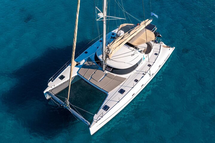 Premium Catamaran Tours, 8-flavor Feast & Drinks, Limited guests!