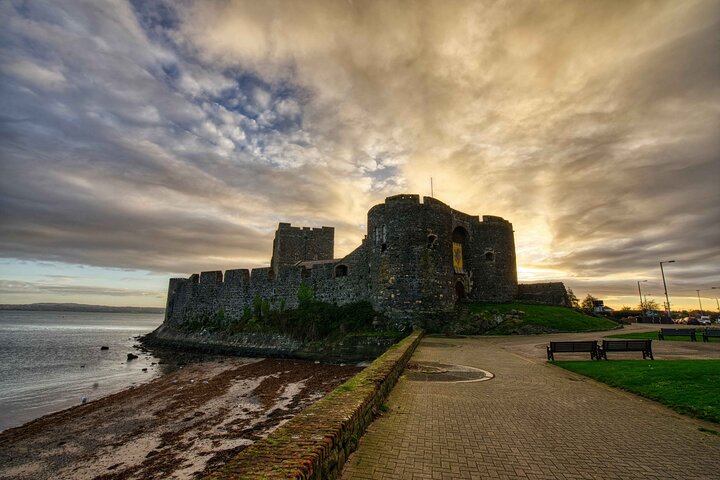 Giants Causeway and Castles from Belfast: Guided Tour