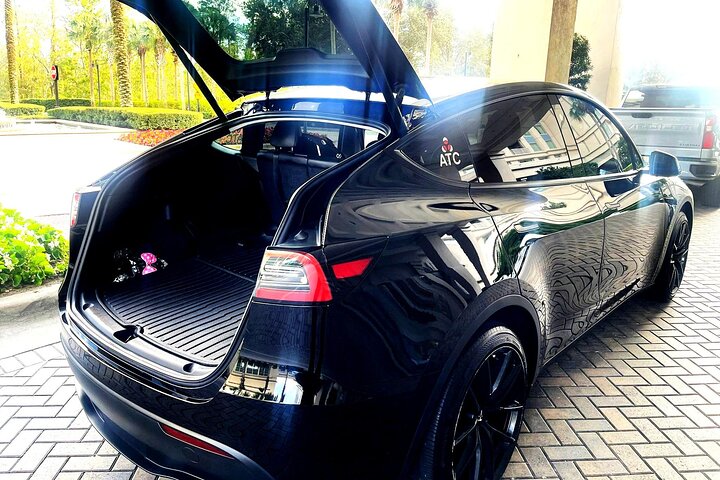 Port Canaveral to Orlando Airport MCO Luxury Sedan