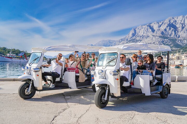Makarska: Skywalk Tour with a Tuk Tuk - Skip the line ticket