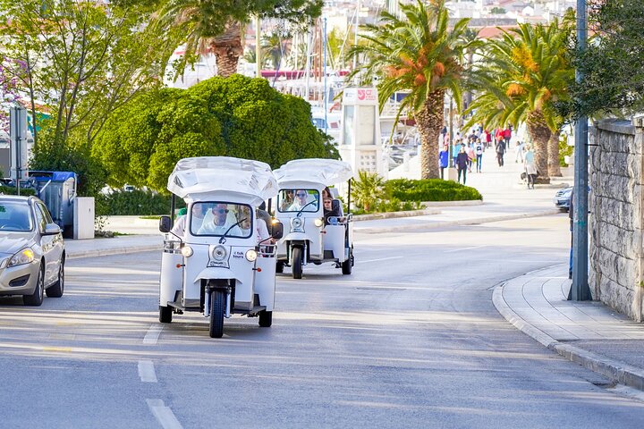 Makarska: Skywalk Tour with a Tuk Tuk - Skip the line ticket