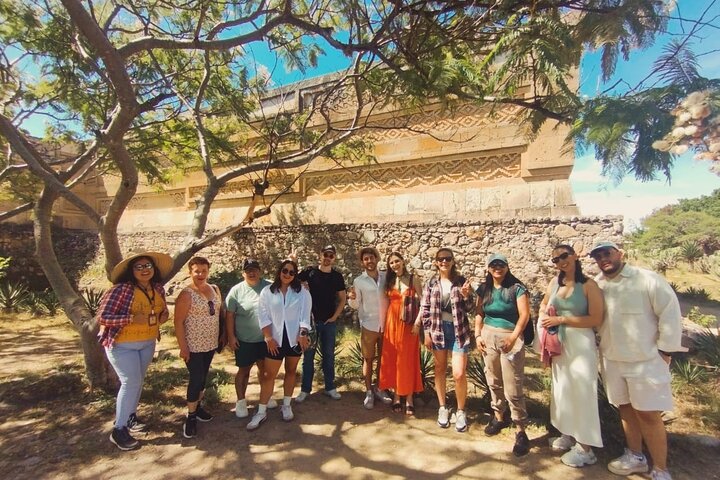 Hierve el Agua, Tule Tree, Mitla and Mezcal Distillery Tour