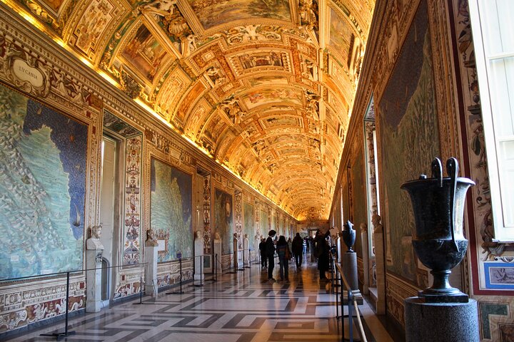 Skip-The-Line Vatican Museums,Sistine Chapel & Optional Basilica
