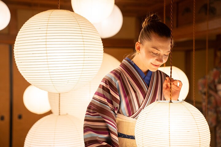 Lantern and Mini Japanese Umbrella Painting with Artisan Visit