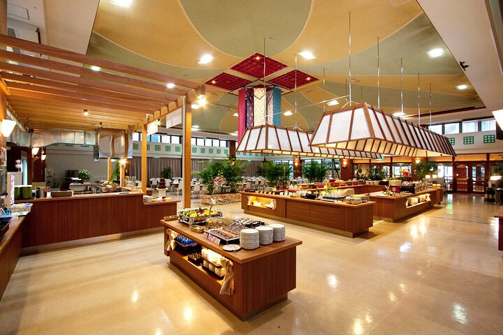 Okinawa Highlight Tour by Private Car
