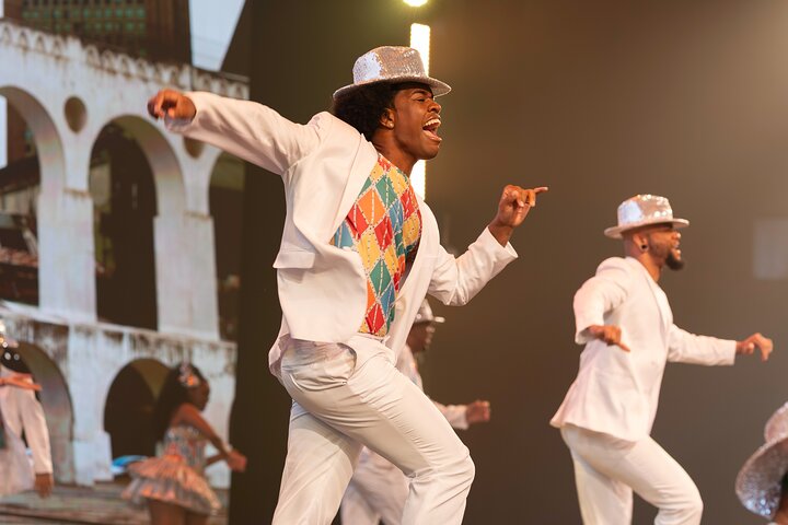 Roxy Dinner Show - Dinner & Show