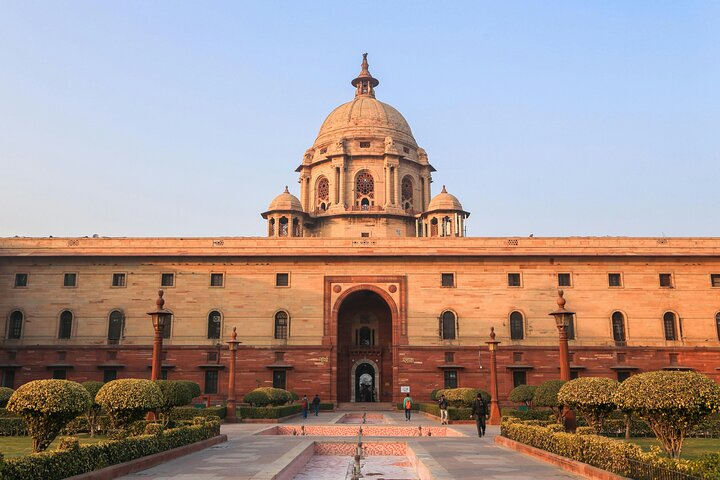 6-Day Private Tour of Delhi, Agra, Jaipur, and Varanasi from Delhi