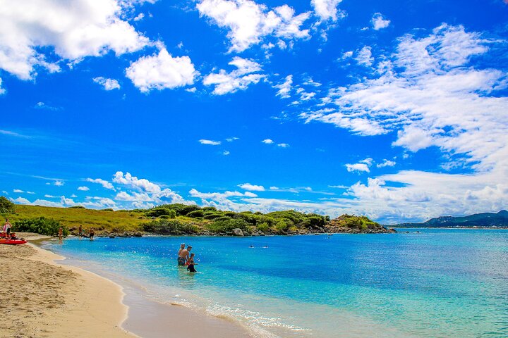 All-Inclusive Local Guided Pinel Island Tour