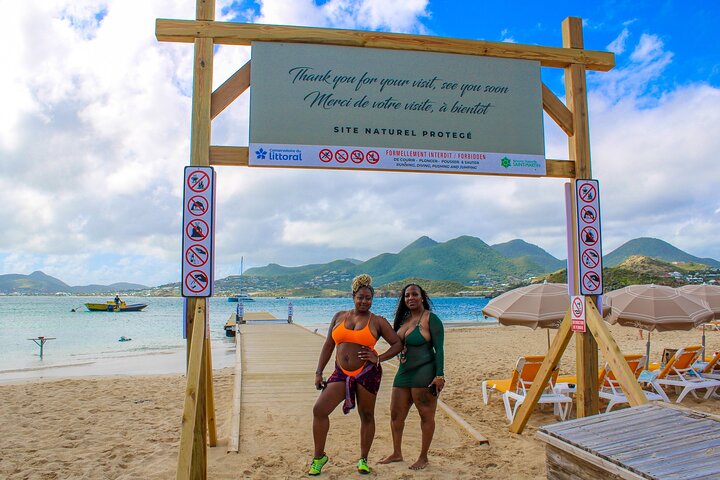 All-Inclusive Local Guided Pinel Island Tour