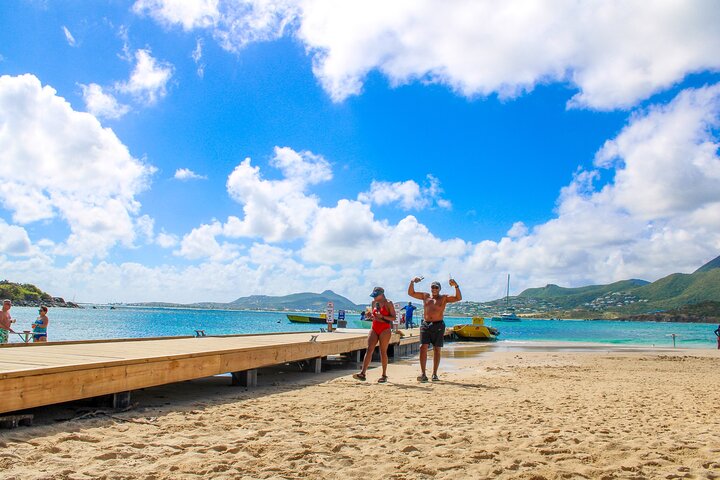 All-Inclusive Local Guided Pinel Island Tour
