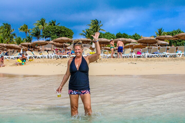 All-Inclusive Local Guided Pinel Island Tour