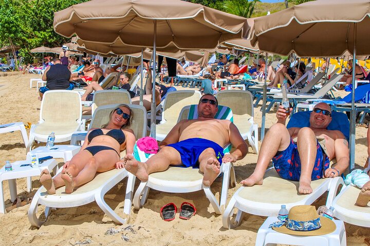 All-Inclusive Local Guided Pinel Island Tour