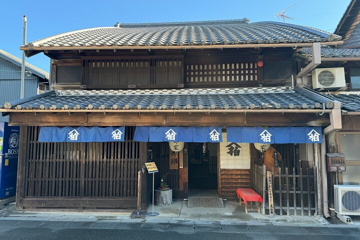 Nagoya: National Treasure Inuyama Castle & Tea Room Private Tour