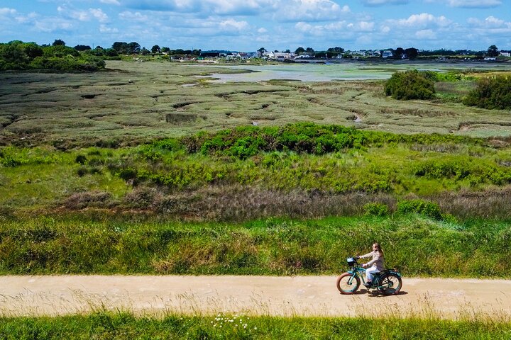 Electric Fatbike - 3H00 GPS-guided circuit"Carnac"