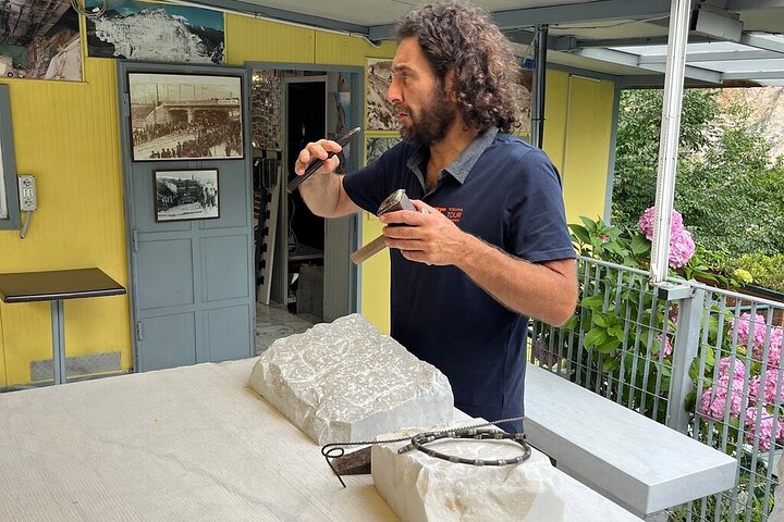 Carrara: Exclusive Marble Cave Tour Adventure in a 4x4