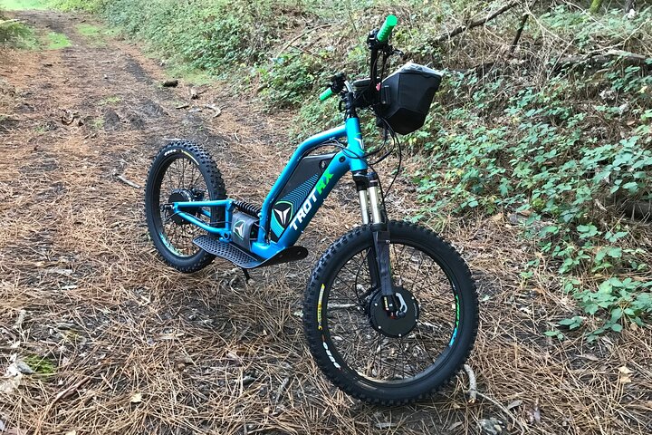 1H30 circuit on an all-terrain electric scooter guided by GPS