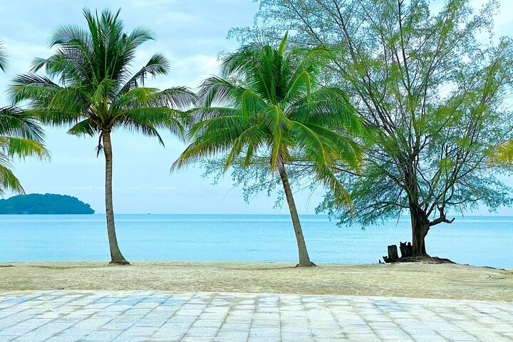 Small Group Sihanoukville City Tour