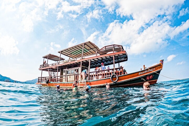Koh Tao 5 Best Snorkeling Sunset Tour by Big Boat