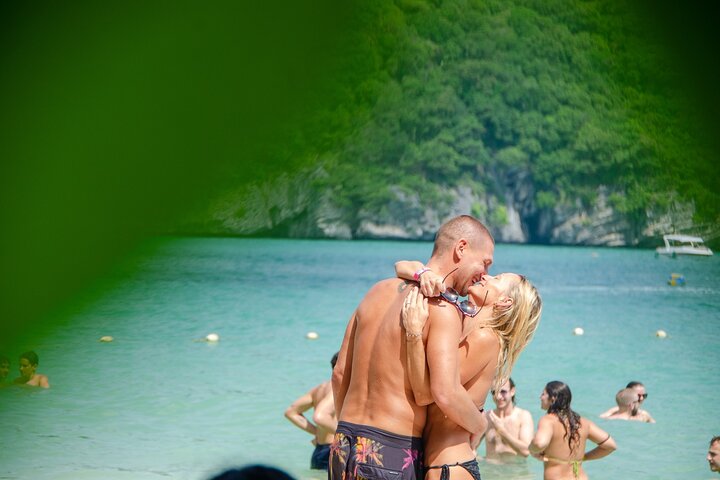 Koh Tao 5 Best Snorkeling Sunset Tour by Big Boat