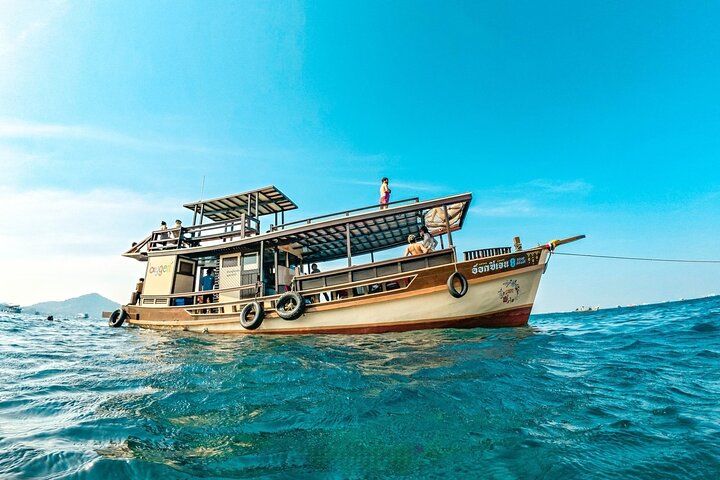 Koh Tao 5 Best Snorkeling Sunset Tour by Big Boat