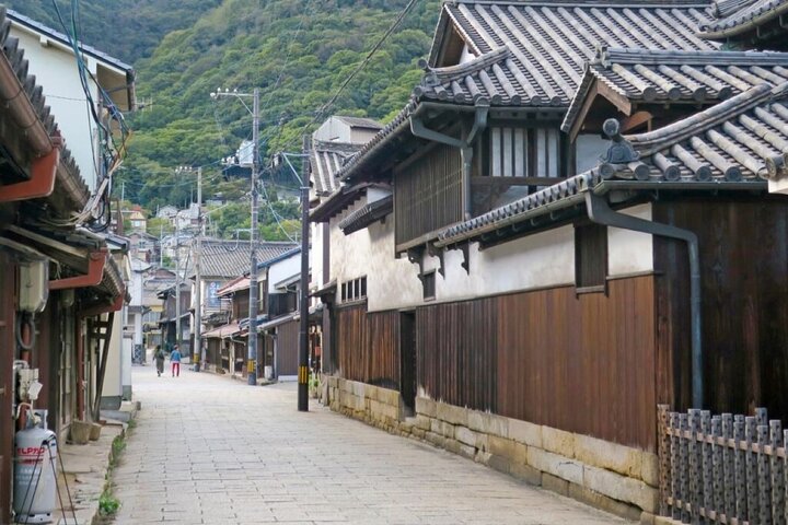 One Day Fukuyama Castle Tomonoura and Sensui jima Island Tour