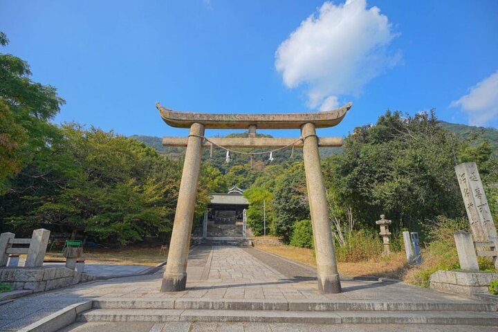One Day Fukuyama Castle Tomonoura and Sensui jima Island Tour
